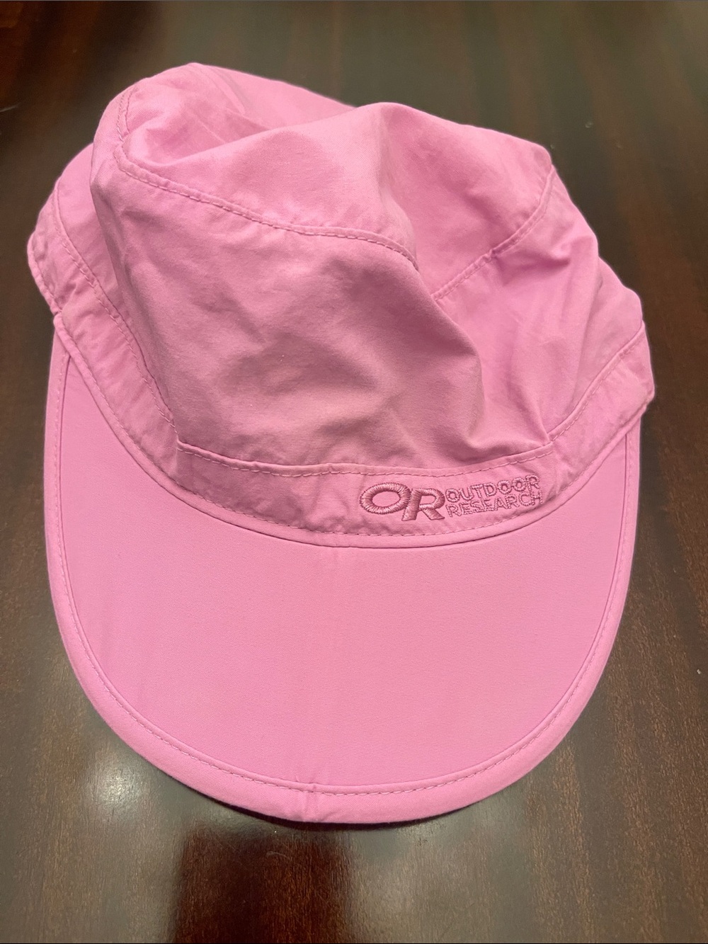 Outdoor Research Bubblegum Pink Performance Cap girl size M 3-6 years old